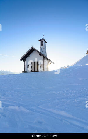 Cappella di Tre Cime capanna, l'Italia, Bolzano (Alto Adige), Sud Tirolo, Alto Adige, Naturpark Drei Zinnen, Tre Cime di Lavaredo, Dolom Foto Stock