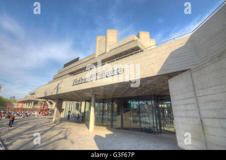 Teatro Nazionale di Londra. Brutalist. Architettura modernista Foto Stock