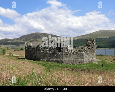 Loch Doon Castle e Loch Doon, East Ayrshire, in Scozia, Regno Unito Foto Stock