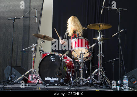 Sydney, Australia. Xvi Apr, 2016. Il Papà di hockey e di arte di dormire eseguire al 2016 Shoreshocked Music Festival che ha avuto luogo a Sydney's St Leonards Park. © Mitchell Burke/Pacific Press/Alamy Live News Foto Stock