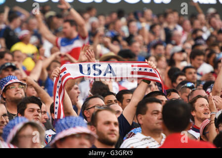 Philadelphia, Pennsylvania, USA. 11 Giugno, 2016. Il Team USA ventola durante la Copa America match giocato al Lincoln Financial Field di Philadelphia PA © Ricky Fitchett/ZUMA filo/Alamy Live News Foto Stock