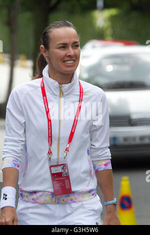 Wimbledon Londra,UK. Il 25 giugno 2016. Ex Wimbledon signore sceglie il campione Martina Hingis arriva al AELTC per parctice Credito: amer ghazzal/Alamy Live News Foto Stock