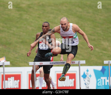 Birmingham, Regno Unito. Il 25 giugno, 2016. British atletica, Alexander Stadium, Birmingham. Dai verdi nella 400m ostacoli Credito: Pietro Lopeman/Alamy Live News Foto Stock