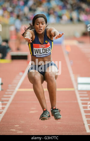 Atleta Allison Wilder prendendo parte al salto triplo a Alexander Stadium Birmingham Regno Unito 2016 Foto Stock