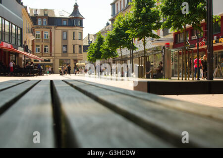 Area pedonale zona dello shopping in Gießen, Germania Foto Stock