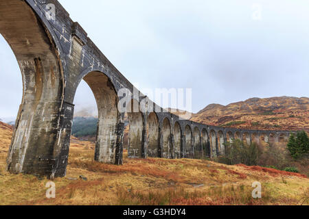 Il famoso viadotto Glenfinnan, Harry Potter scena Foto Stock