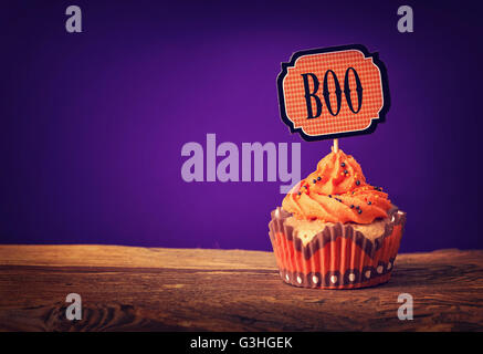 Tortina di Halloween con una torta a scelta Foto Stock