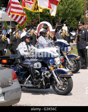 Prince George County motocicletta di polizia sulla rotta del funerale in Beltsville, Maryland una Foto Stock