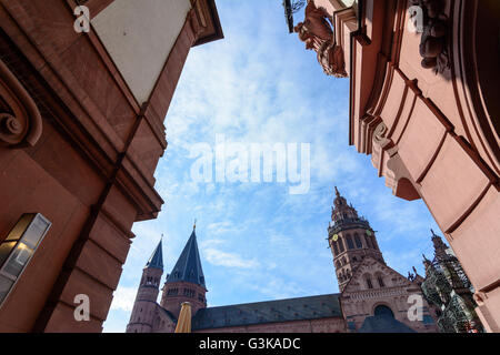 San Martin's Cathedral e il mercato settimanale, Germania Renania-Palatinato, Renania-Palatinato, , Magonza Foto Stock