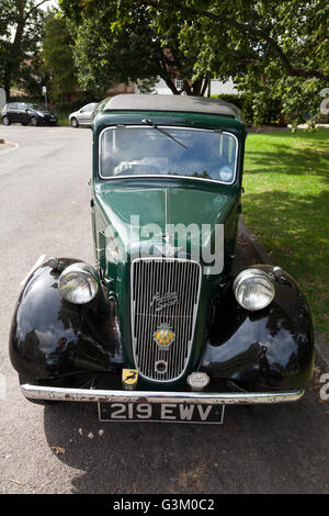 Green Austin sette, vecchia automobile, Romsey, Hampshire, Inghilterra, Regno Unito, Europa Foto Stock