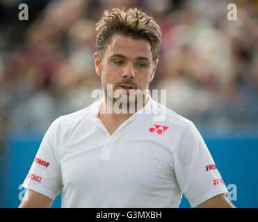 La Queen's Club, Londra UK. 14 giugno 2016. Il giorno 2 della corte di erba campionati a west London club fino al 19 giugno, con Stan Wawrinka (SUI) vs Fernando Verdasco (ESP). La pioggia smette di giocare dopo 1h:04minuti con Verdasco conquistando il primo set 6-2, seconda serie in piedi a 3-4. Credito: sportsimages/Alamy Live News. Foto Stock