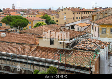 Vista della vecchia città dalla Torre Pendente. Pisa, Italia Foto Stock