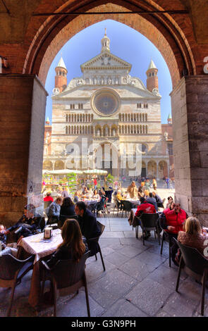 L'Italia, Lombardia, Cremona, Piazza del Comune,il Duomo Foto Stock