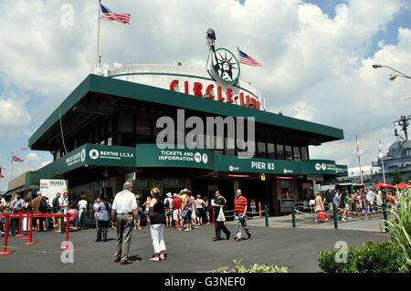 La città di New York: la Circle Line è Pier 83 la sede centrale e le biglietterie XII Avenue e la 42th Street Foto Stock