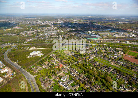 Vista aerea, Berna park Ebelstrasse, Emscher Arte 2010, di trattamento delle acque reflue, chiarificatori, monumento industriale, Bottrop, regione della Ruhr, Foto Stock