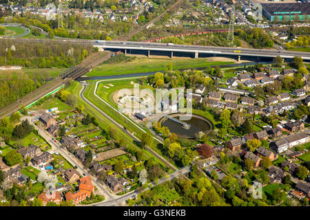 Vista aerea, Berna park Ebelstrasse, Emscher Arte 2010, di trattamento delle acque reflue, chiarificatori, monumento industriale, Bottrop, regione della Ruhr, Foto Stock