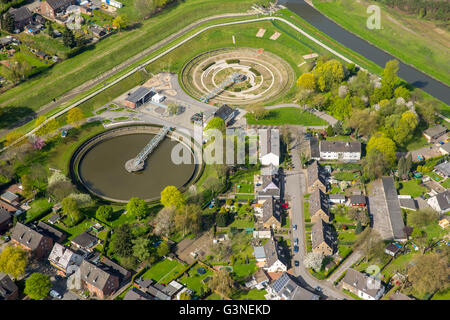 Vista aerea, Berna park Ebelstrasse, Emscher Arte 2010, di trattamento delle acque reflue, chiarificatori, monumento industriale, Bottrop, regione della Ruhr, Foto Stock