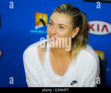 Maria Sharapova colloqui alla media al 2016 Australian Open Foto Stock