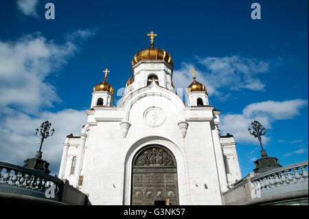 La Cattedrale di Cristo Salvatore sulle rive del fiume Moskva, Mosca, Russia Foto Stock