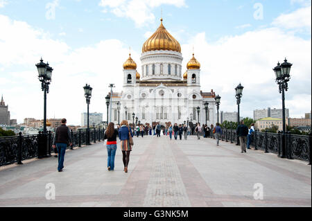 La Cattedrale di Cristo Salvatore sulle rive del fiume Moskva, Mosca, Russia Foto Stock