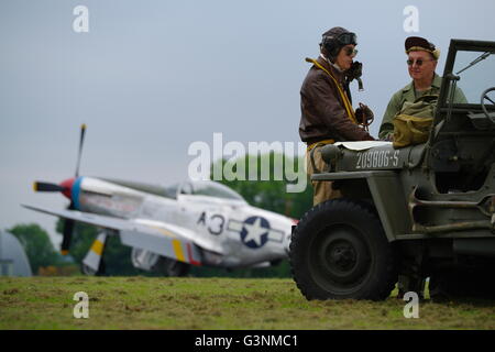 P-51D, Mustang, Rosso di coda e di Tuskegee aviatori Foto Stock