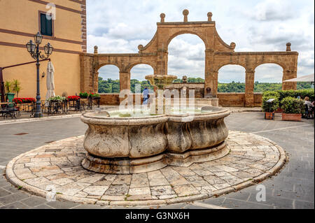 Vista del villaggio di Pitigliano Foto Stock