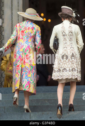 La principessa Alexandra e la principessa Royal frequentando HM Queen's novantesimo compleanno servizio di ringraziamento nella Cattedrale di St Paul. Foto Stock