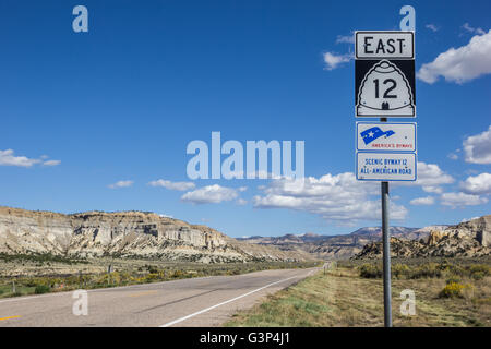 Cartello stradale sulla Scenic Byway 12 nello Utah, Stati Uniti d'America Foto Stock