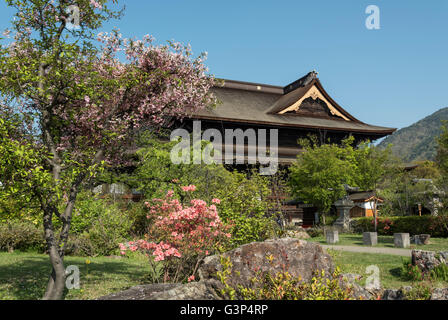 Tempio Zenko-ji (Zenkoji) Temple Gardens, Nagano, Giappone Foto Stock