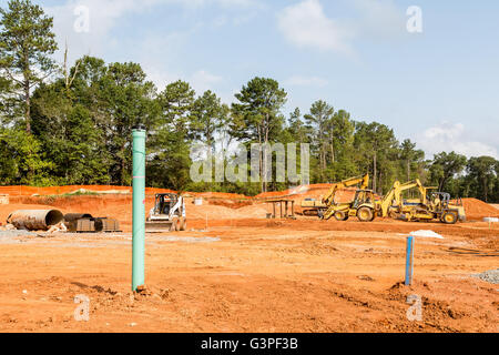 Attrezzature pesanti in classificato residenziale nuovo sito in costruzione Foto Stock