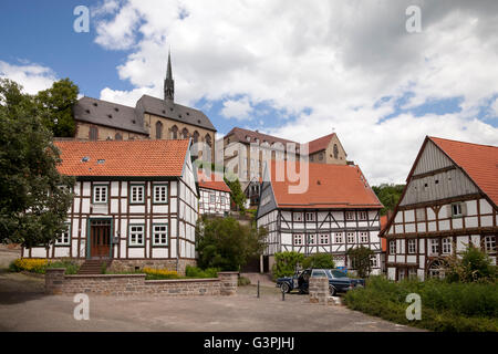 Città medievale con la Chiesa evangelica di Maria-in-vinea, Maria in Vigna e palestra Marianum di alta scuola di Warburg Foto Stock