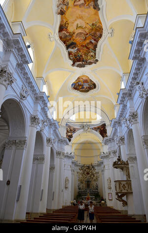 Interno della chiesa di San Carlo al Corso (Chiesa di San Carlo al Corso) a Noto, Sicilia, Italia Foto Stock