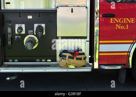 Scomparti sul lato di un canadese motore Fire in London, Ontario. Foto Stock