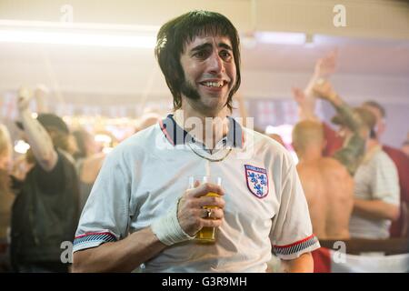 Grimsby Anno : 2016 UK / Australia : Direttore Louis Leterrier sacha baron cohen Foto Stock