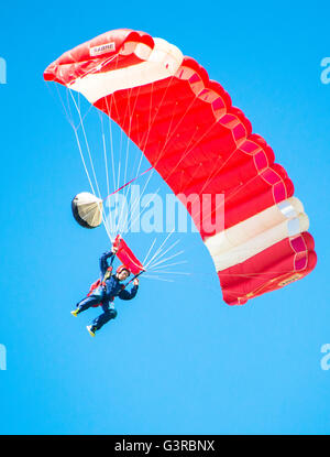Sbarco parachutist Texel in Olanda Foto Stock