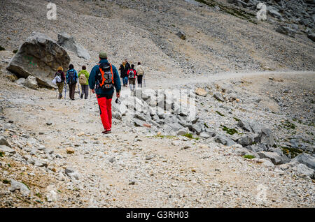 PR-PNPE 23 - Percorso Horcados Rojos, nel settore denominato La Vueltona. Picos de Europa, Cantabria, Spagna, Europa Foto Stock