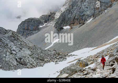 PR-PNPE 23 - Percorso Horcados Rojos, nel settore denominato La Vueltona. Picos de Europa, Cantabria, Spagna, Europa Foto Stock