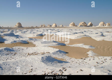 Formazione di roccia nel deserto bianco, Egitto Foto Stock