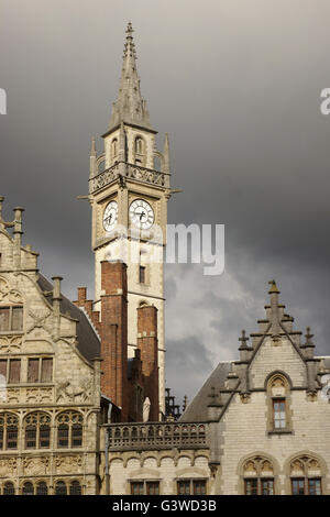 Clock Tower, ex ufficio postale, luce della sera, Belgio, Gand Foto Stock