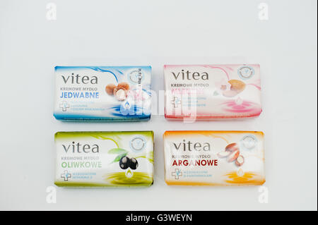 Berezovitsa, Ucraina - circa giugno, 2016: Set di crema Vitea soap Foto Stock