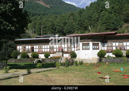 Uno degli edifici del Tamshing Lhakhang in Jakar (Bhutan). Foto Stock