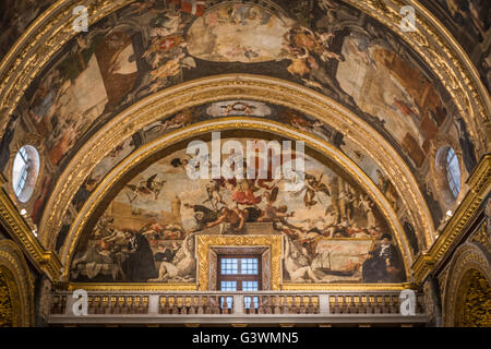 Soffitto di St. Johns Co. Cattedrale; La Valletta a Malta Foto Stock