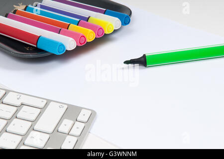 Lavoro creativo o modello hobby visto dal di sopra Foto Stock