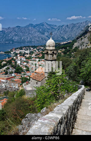 Vista panoramica di Kotor e bay, Montenegro Foto Stock