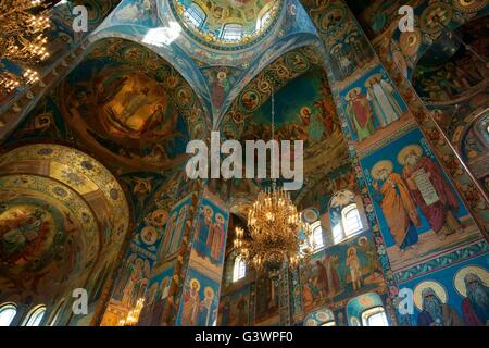 San Pietroburgo Russia. Chiesa Russa Ortodossa del Salvatore sul Sangue versato. Mosaici interni sotto la cupola centrale Foto Stock