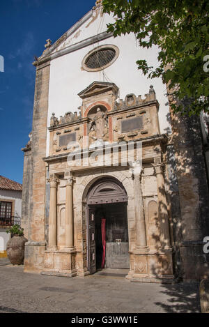 L'Europa, Portogallo, regione Estremadura, Distretto di Leiria, Obidos, Chiesa di Santa Maria Foto Stock