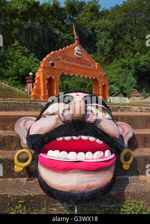 Narakasura effigie a Diwali. Maruti Temple Panjim Goa in India Foto Stock