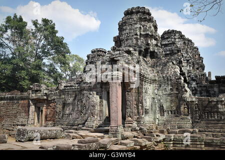 Pietre antiche rovine di templi, Banteay Kdei, Angkor, Cambogia Foto Stock