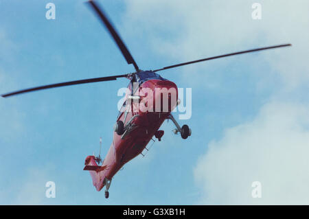 Immagine di archivio di Westland Wessex elicottero XV733 della regina del volo facendo un approccio di atterraggio, circa 1990, aeromobili in pensione nel 1995 ora presso il Museo di elicottero, Weston-Super-Mare, Inghilterra Foto Stock