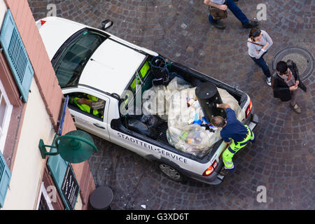 Carrello di smaltimento di rifiuti del distretto di servizio, Germania, Baden-Württemberg, Kurpfalz, Heidelberg Foto Stock